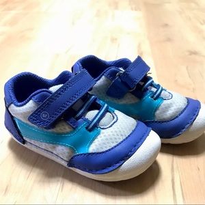 Stride Rite Soft Motion Kylin Sneaker 5.5